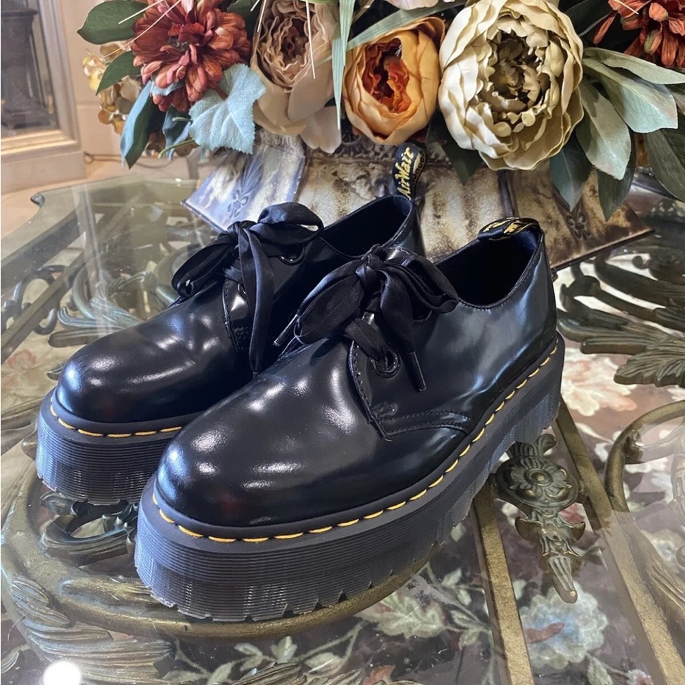 Dr Martens WMNS Size 10 ‘HOLLY’ Leather Black Butter Ribbon Lace Platform Shoes